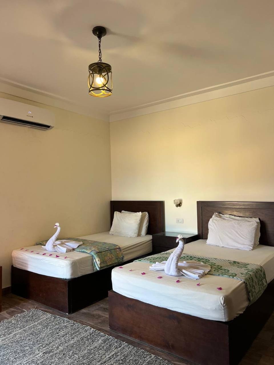 Duplex Villa Айн Сохна Екстериор снимка