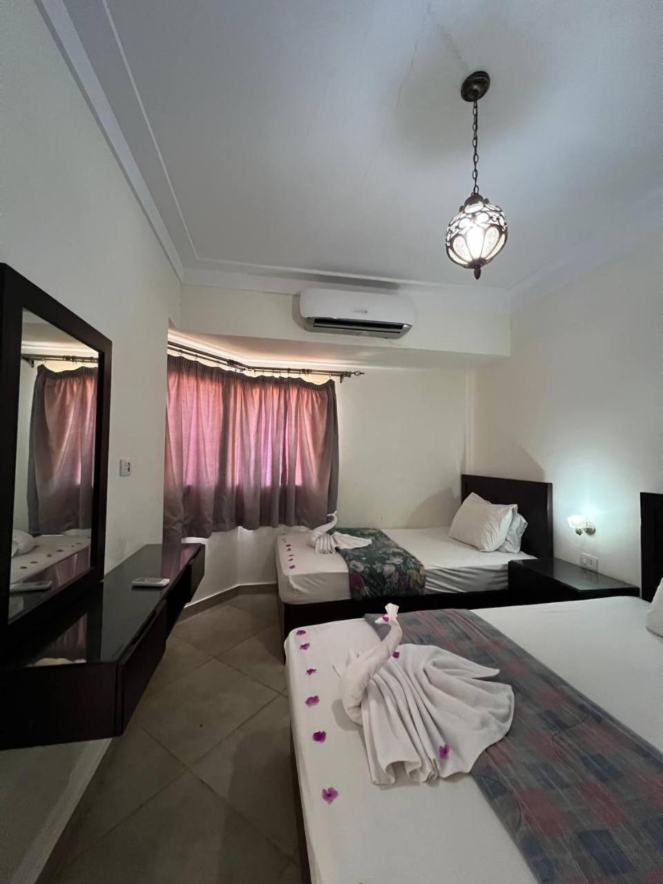 Duplex Villa Айн Сохна Екстериор снимка